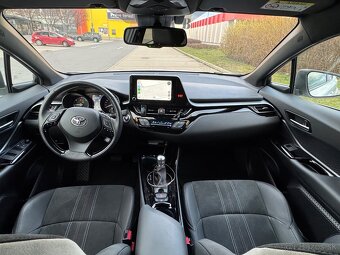 Toyota C-HR 2.0 GR Sport Hybrid, 2023, odpočet DPH - 15