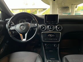 Mercedes A180 A/T - 15