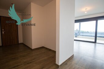 Luxusný apartmán v prvej rade od mora s výhľadom na more v C - 15