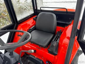 Japonský traktor KUBOTA GL 23 Diesel 3 válec, 23HP - 15