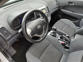 HYUNDAI i30 CW  1,6 CRDI, 66.KW, R.V.2010, STK A EK 2026 - 15