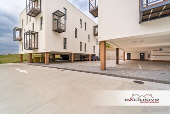 3 IZBOVÝ BYT – TRNKOV, 89 M², KRYTÉ PARK. STÁTIE - 15