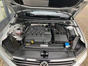 Volkswagen Passat Variant 2.0 TDI 190k Highl. DSG 150tis. km - 15