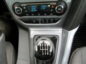 Ford Focus Kombi 1.6 - 15