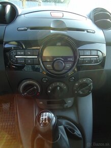 Mazda 2 1.3 16V, 55kW, benzin, RV:2011 - facelift. - 15