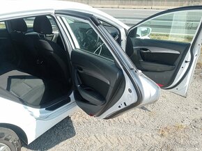 Hyundai i40 1.7 CRDi kombi rok 2017 Náhradné diely - 15