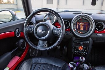 Mini John Cooper Works Coupé 155kw Manuál - 15