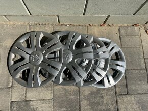 Zimné kolesá Dunlop 185/55 R15 82T, 6Jx15H2 ET43,kryty Škoda - 15