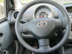 Toyota Aygo 1.0 - 15