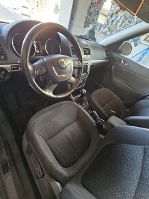 Škoda Yeti 2011 1,4 TSI 6Q manuál - 15