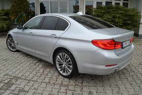 BMW 530 D LUXURY X DRIVE, 11/2017, FULL VÝBAVA, TOP STAV - 15