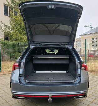 Škoda Octavia Combi RS 4x4 147kW HeadUp Canton DriveModeNAVI - 15