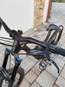 YT Capra MX Core 3 Carbon L - 15