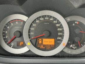 Toyota Rav4 2,2D4D 135000km 1.majiteľ - 15