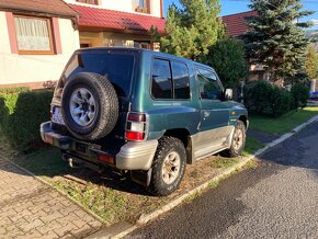 Predam Mitsubishi PAJERO MT 2,8 TD GLS - 15