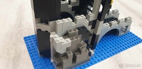 LEGO SYSTEM 6075 Wolfpack Tower - 15