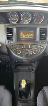 Nissan Primera - 15