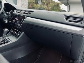 Škoda Superb Combi 2.0tdi dsg 4x4 - 15