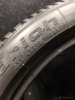 235/45 R18 BFgodrichzimne pneumatiky - 15