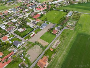 Na predaj pozemok s potenciálom výstavby v obci Horné Janíky - 15