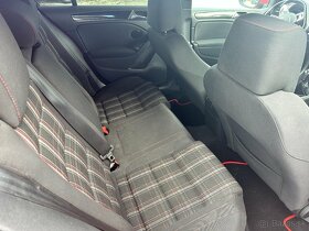 Volkswagen Golf 2.0 TFSI GTI - 15