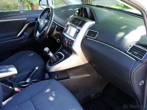 TOYOTA VERSO 1.6 EDITION BENZÍN 7 MIESTNE - 15