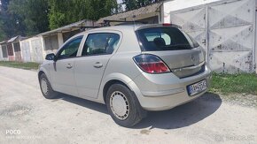 Predám Opel Astra 1.4 H benzin, rv. 2010 - 15