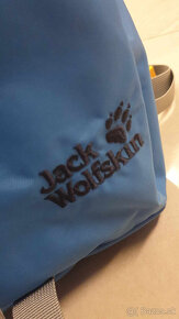 dokonalý detský batoh, zn .  Jack Wolfskin , objem 8l - 15