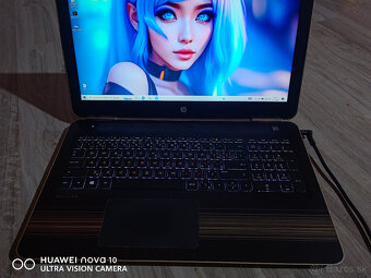 Len 120€ Hp Pavilion 15-8Gb ram ddr4,256gb m2 sata ssd - 15