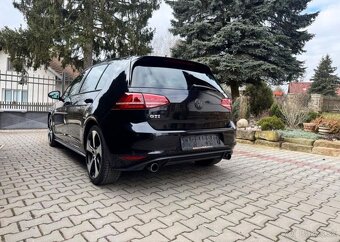 Volkswagen Golf 2,0GTi/162 KW Nový Motor 200km benzín - 15