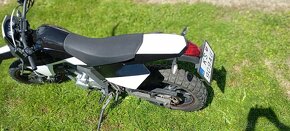 Enduro 125. 4takt. manuál CRS - 15