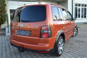 VW CROSS TOURAN 2.0 TDI COMFORTLINE, R17, TEMPOMAT, WEBASTO - 15