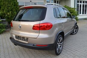 VW TIGUAN 2.0 TDI R-LINE 4x4, NAVI, F1, BIXENÓN, KOŽA, R19 - 15