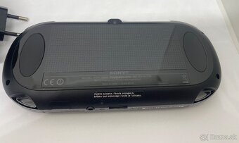 PS VITA PCH-1004 -OLED displej - 15