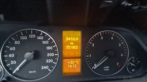 Mercedes A 150 Elegance 1,5 benzín 70 Kw 2008 75000 km - 15