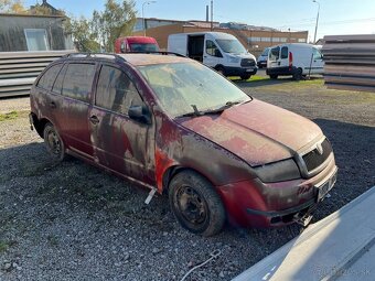 Škoda Fabia 1.2i NA ND PO ZATOPENI nepojizdne - 15