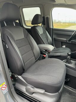 Volkswagen Caddy Roncalli 2.0 TDI CR, 102 kW, 2022, serviska - 15