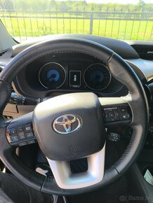 Toyota Hilux 2,4d 4x4 Slovenské 1.majitel - 15