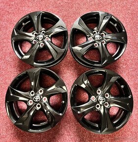 5x114,3 R15 Originál Toyota Yaris ze senzory 2022 - 15