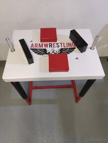 Stôl na pretláčanie rukou/ armwrestling - 15