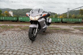 Honda Pan european ST 1300 - 15