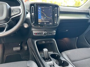 VOLVO XC40 MOMENTUM D3 AUTOMAT - 15