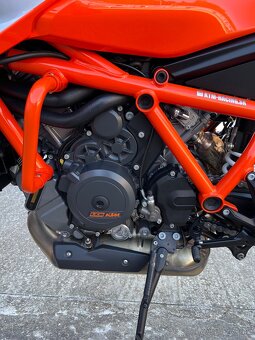 Predám KTM SUPERDUKE 1290 R Orange 2022 - 15