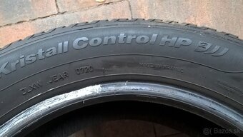 ZIMNÉ 205/60 R16 92H MICHELIN a FULDA cca 7mm UŽ OD 30-€/kus - 15