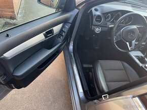 Predám Mercedes Benz ACKOMBI 2013 C220CDI - 15