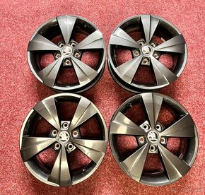 5x112 R16 ČERNÉ originál Škoda Octavia 3 - ET46 - 15