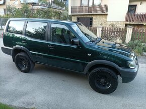 Nissan Terrano 2 2.7 - 15