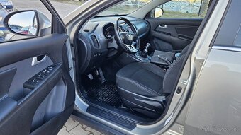 Kia Sportage 1.7 CRDi 2WD Team Slovakia Edition - 15