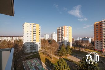 Priestranný 1-izbový byt upravený na 2-izbový – Dubnica n V. - 15