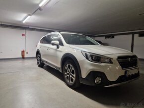 Subaru Outback 2,5 CVT Comfort metalíza biela perleť - 15